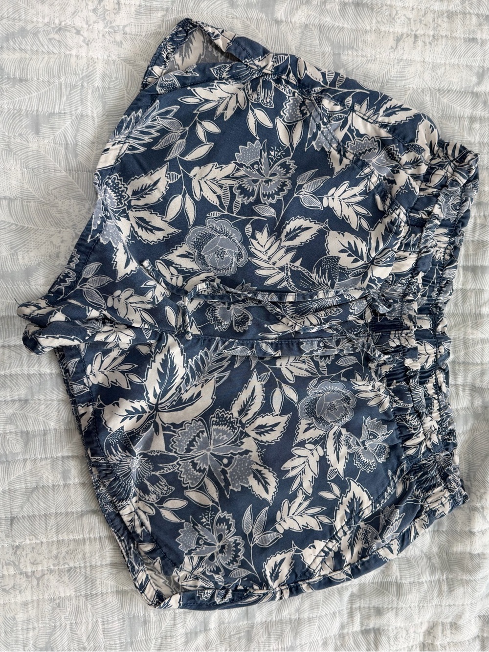 American Eagle Outfitters Navy and White Floral High Waist Shorts